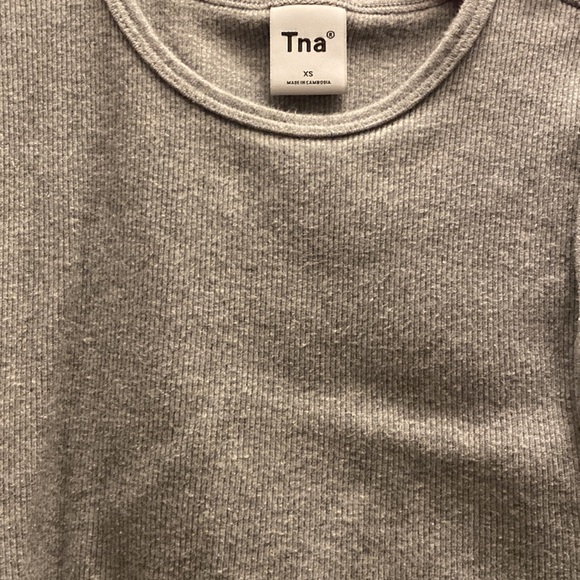 SOLD Aritzia TNA Tank - Picture 2 of 3